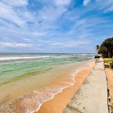 Ocean Front Villa Hikkaduwa Luaran gambar