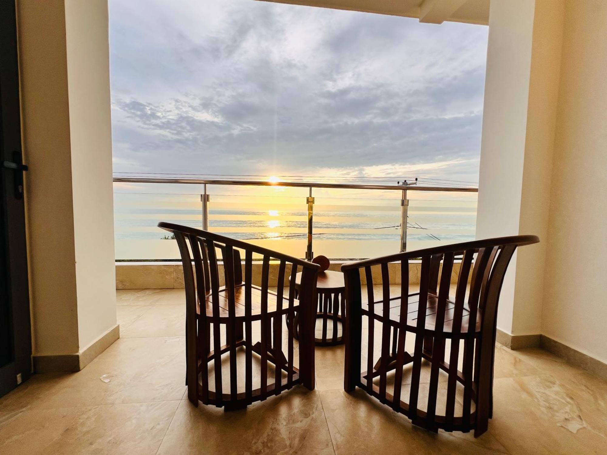 Ocean Front Villa Hikkaduwa Luaran gambar