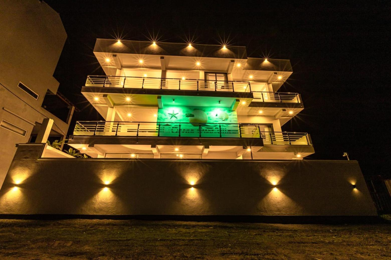 Ocean Front Villa Hikkaduwa Luaran gambar